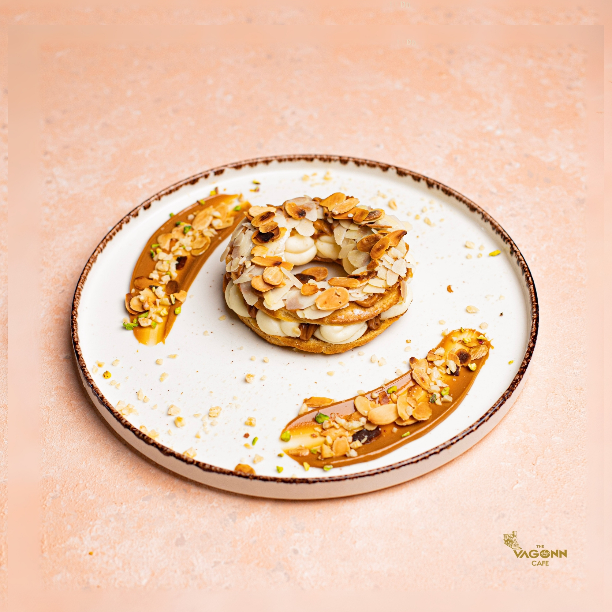 Lotuslu Paris Brest